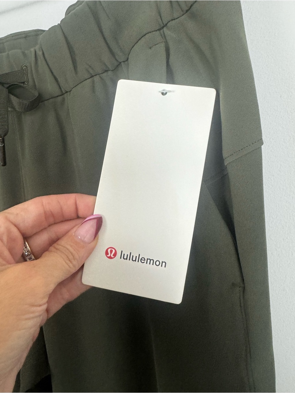 LULULEMON | NEW On the Fly Woven Jogger Pants Dark Olive Green Women’s Size 8 - Picture 6 of 10